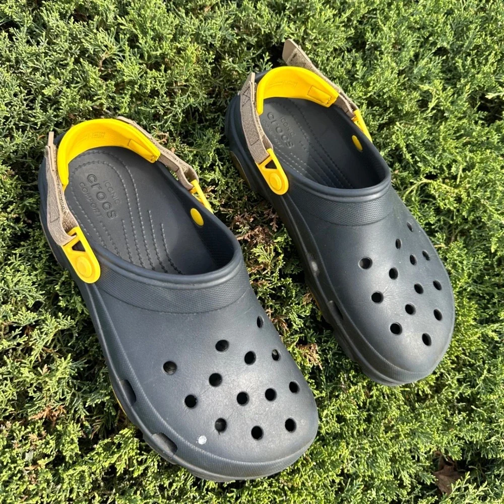 CROCS ALL TERRAIN CLOGS‎ Men's Size 11 Navy Blue Sandals